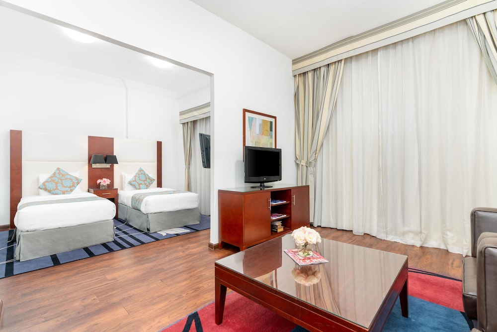 Golden Sands Hotel & Residences — Hotel rooms in Dubai