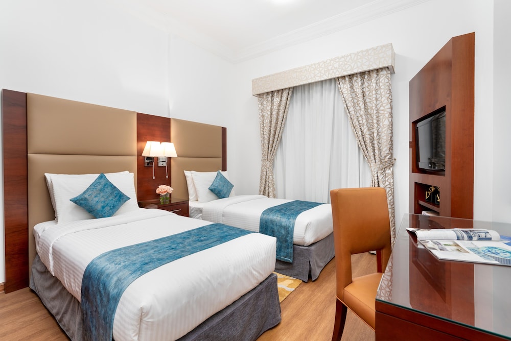 Golden Sands Hotel & Residences — Hotel rooms in Dubai