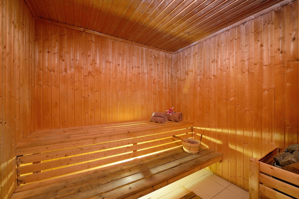 Golden Sands Hotel & Residences — Spa in Dubai