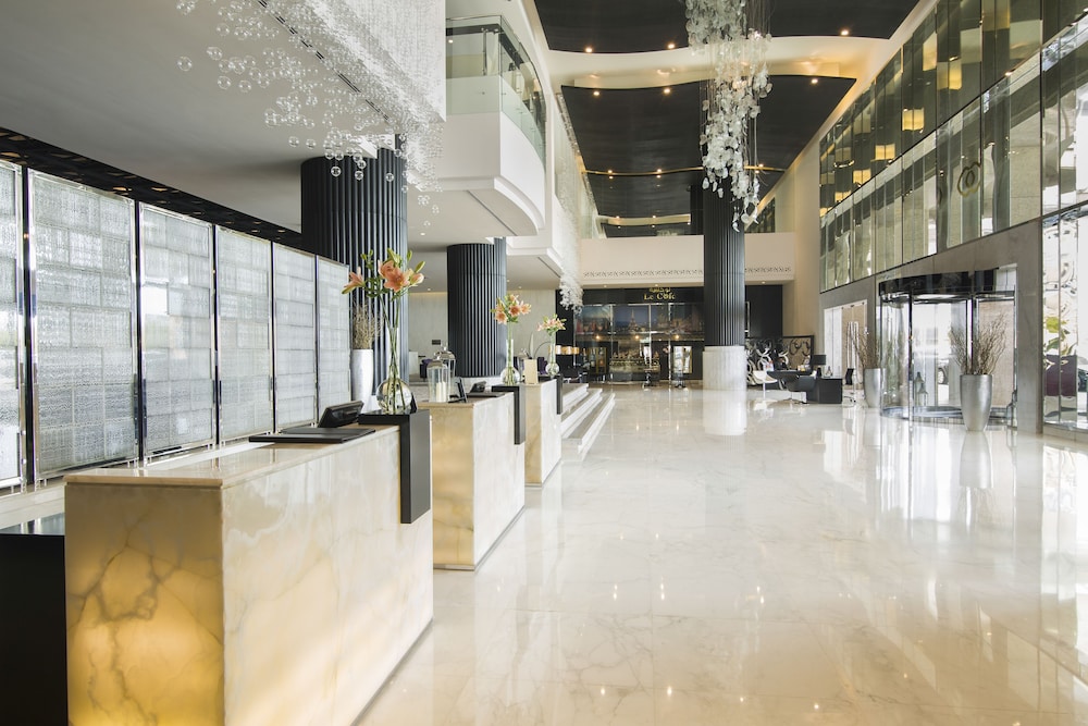 Sofitel Abu Dhabi Corniche — Hotel building in Abu Dhabi