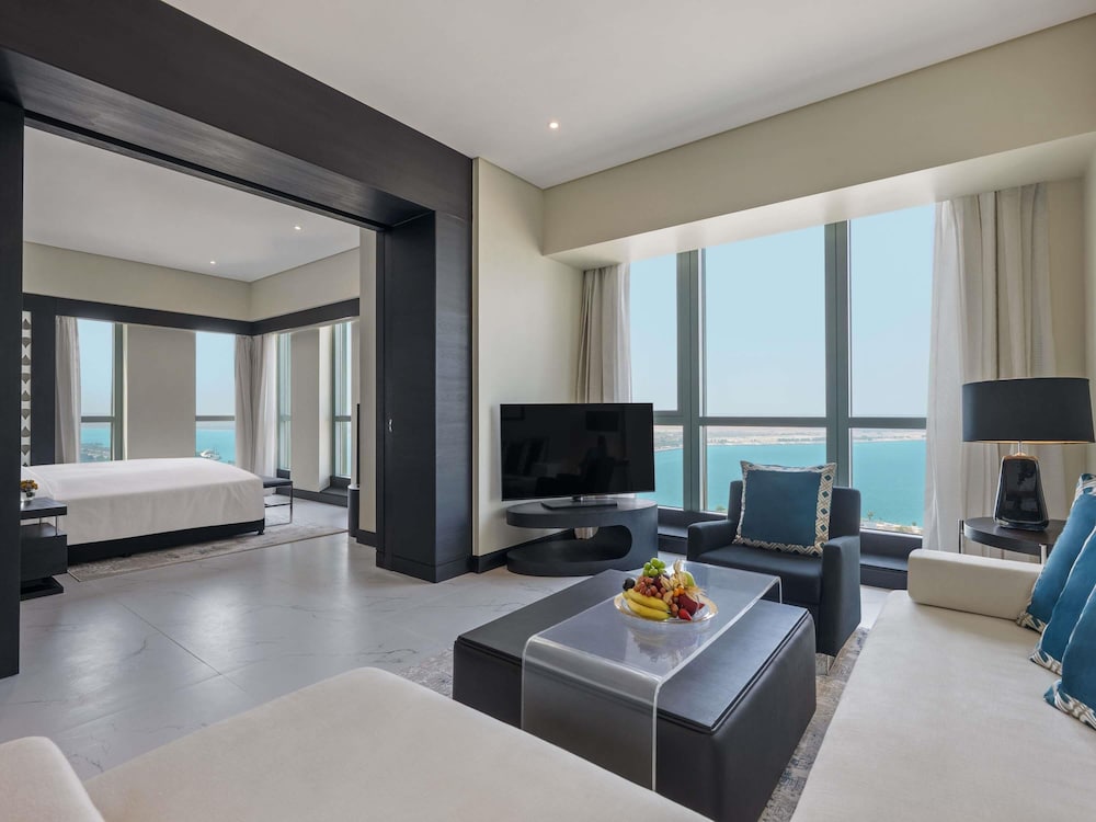 Sofitel Abu Dhabi Corniche — Hotel rooms in Abu Dhabi