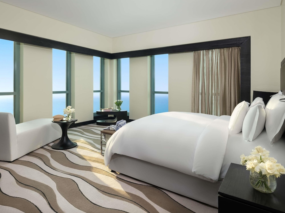 Sofitel Abu Dhabi Corniche — Hotel rooms in Abu Dhabi