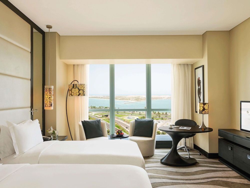 Sofitel Abu Dhabi Corniche — Hotel rooms in Abu Dhabi