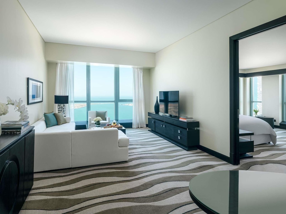 Sofitel Abu Dhabi Corniche — Hotel rooms in Abu Dhabi