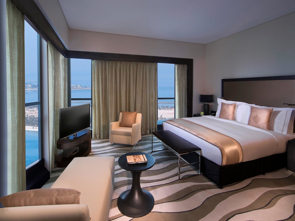 Sofitel Abu Dhabi Corniche — Hotel rooms in Abu Dhabi