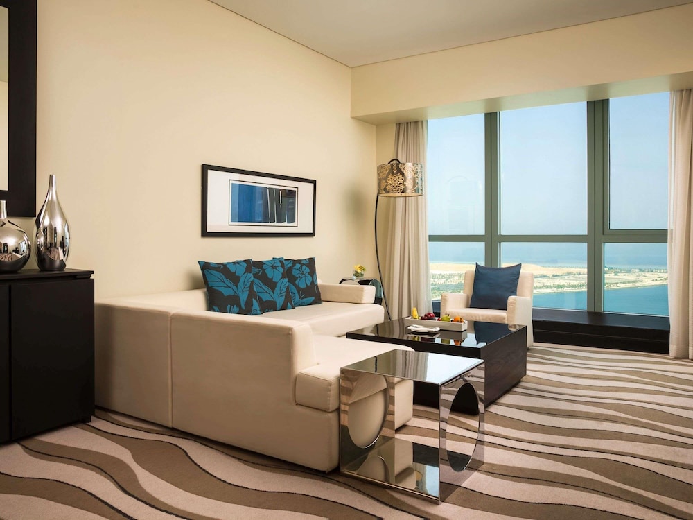 Sofitel Abu Dhabi Corniche — Hotel rooms in Abu Dhabi