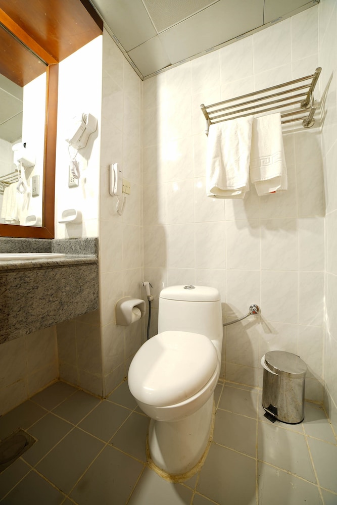 Sun And Sands Downtown Hotel — Hotel rooms in Dubai