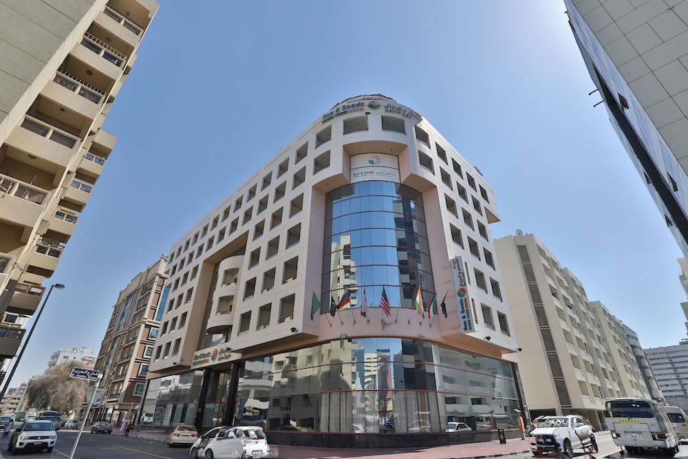 Sun And Sands Downtown Hotel — Hotel building in Dubai