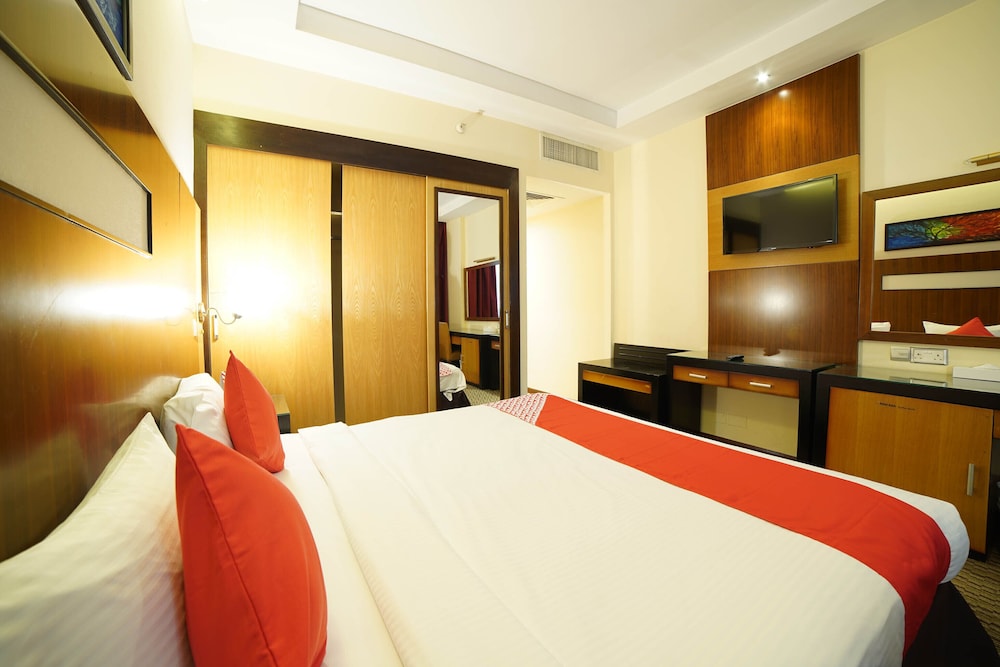 Sun And Sands Downtown Hotel — Hotel rooms in Dubai