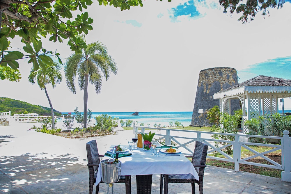 Hawksbill Resort Antigua — Restaurant & bars in St. John's