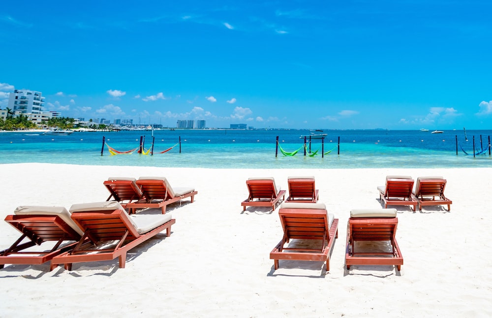 Grand Oasis Palm - All Inclusive — Beach in Cancun, Quintana Roo