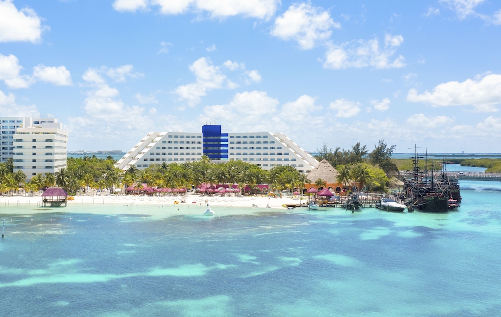 Grand Oasis Palm - All Inclusive — Beach in Cancun, Quintana Roo