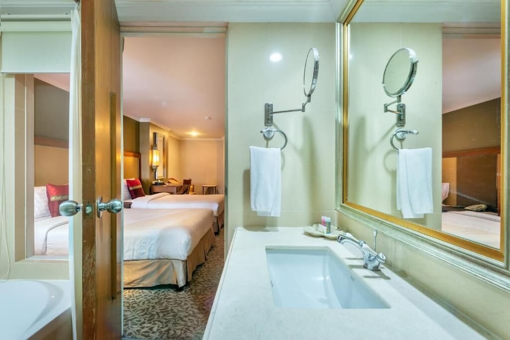 Nasa Bangkok — Hotel rooms in Bangkok, Bangkok