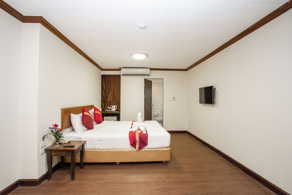 Nasa Bangkok — Hotel rooms in Bangkok, Bangkok
