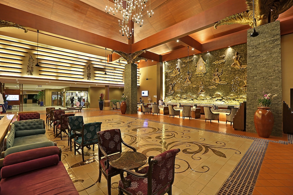 Novotel Phuket Vintage Park — Hotel building in Patong Beach, Phuket Province