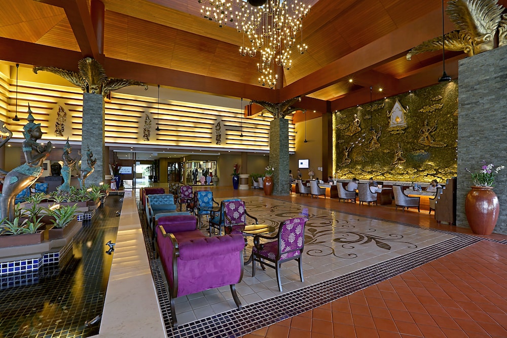 Novotel Phuket Vintage Park — Hotel building in Patong Beach, Phuket Province