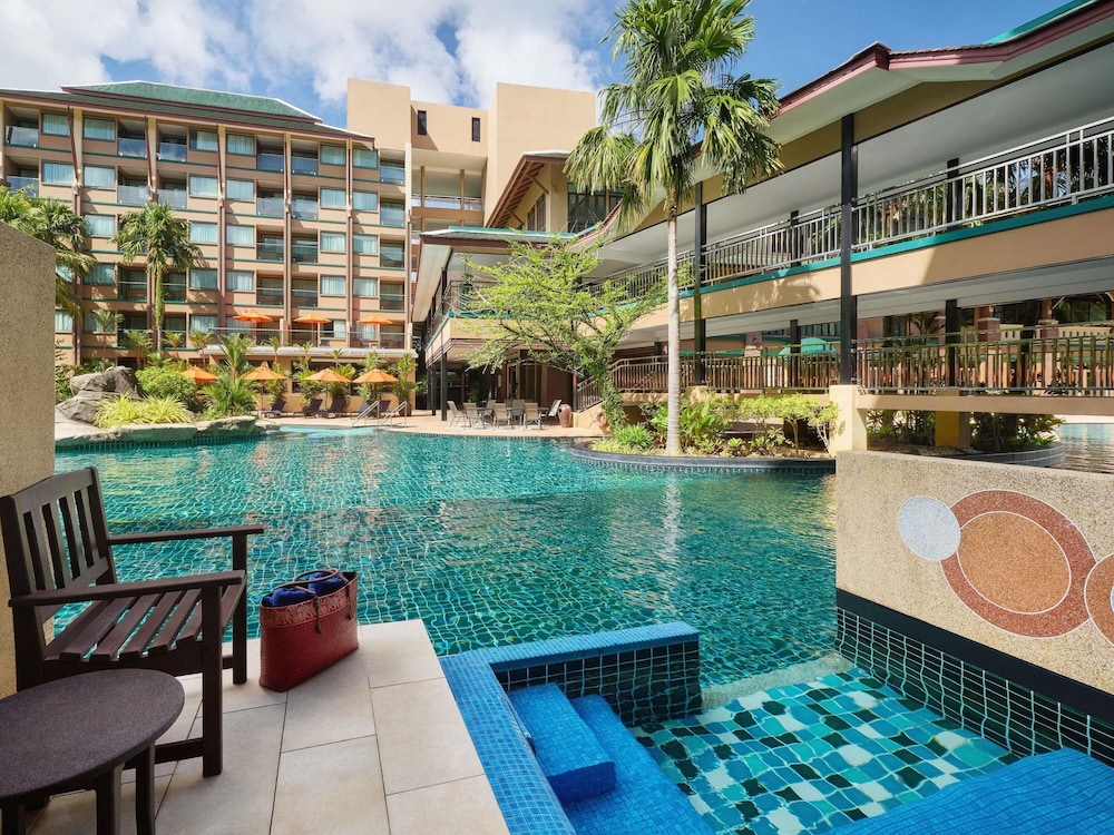 Novotel Phuket Vintage Park — Swimming pool in Patong Beach, Phuket Province