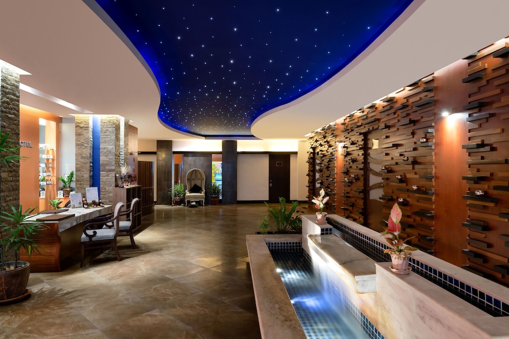 Novotel Phuket Vintage Park — Hotel building in Patong Beach, Phuket Province