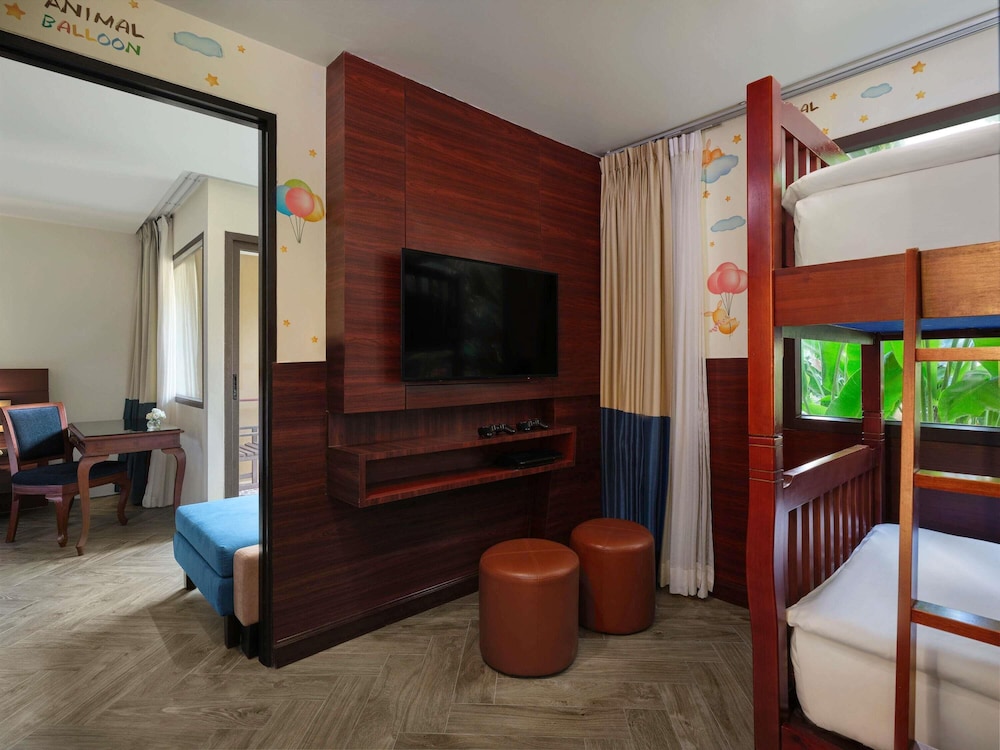 Novotel Phuket Vintage Park — Hotel rooms in Patong Beach, Phuket Province