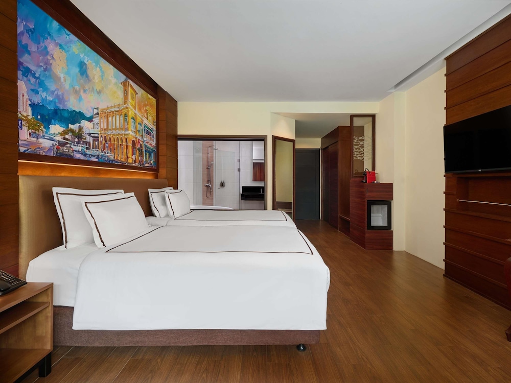 Novotel Phuket Vintage Park — Hotel rooms in Patong Beach, Phuket Province