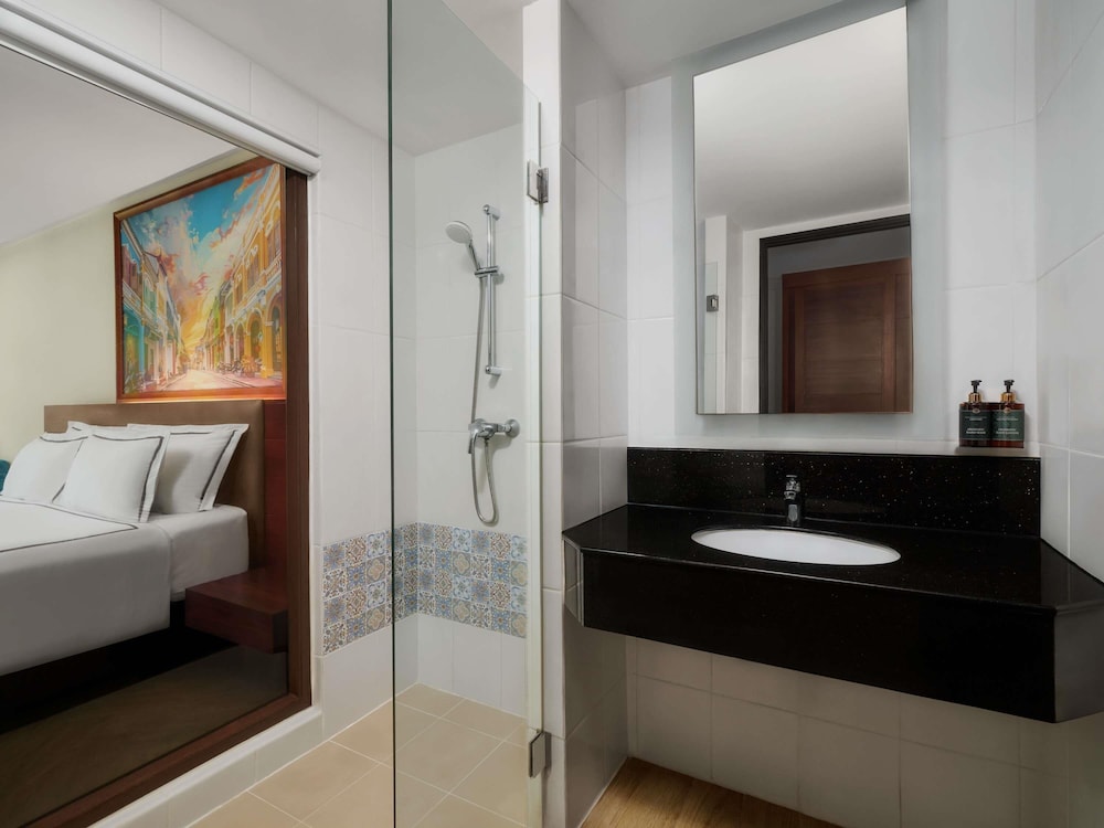 Novotel Phuket Vintage Park — Hotel rooms in Patong Beach, Phuket Province