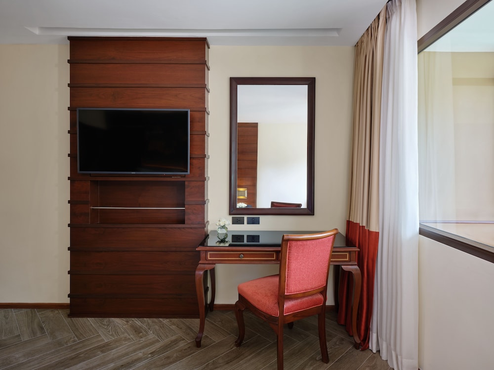 Novotel Phuket Vintage Park — Hotel rooms in Patong Beach, Phuket Province