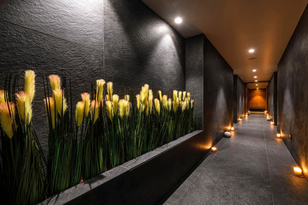 Ajax Hotel — Hotel building in Limassol, Limassol Region
