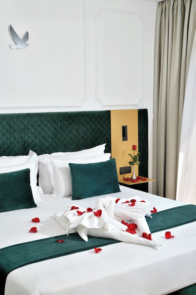 Ajax Hotel — Hotel rooms in Limassol, Limassol Region