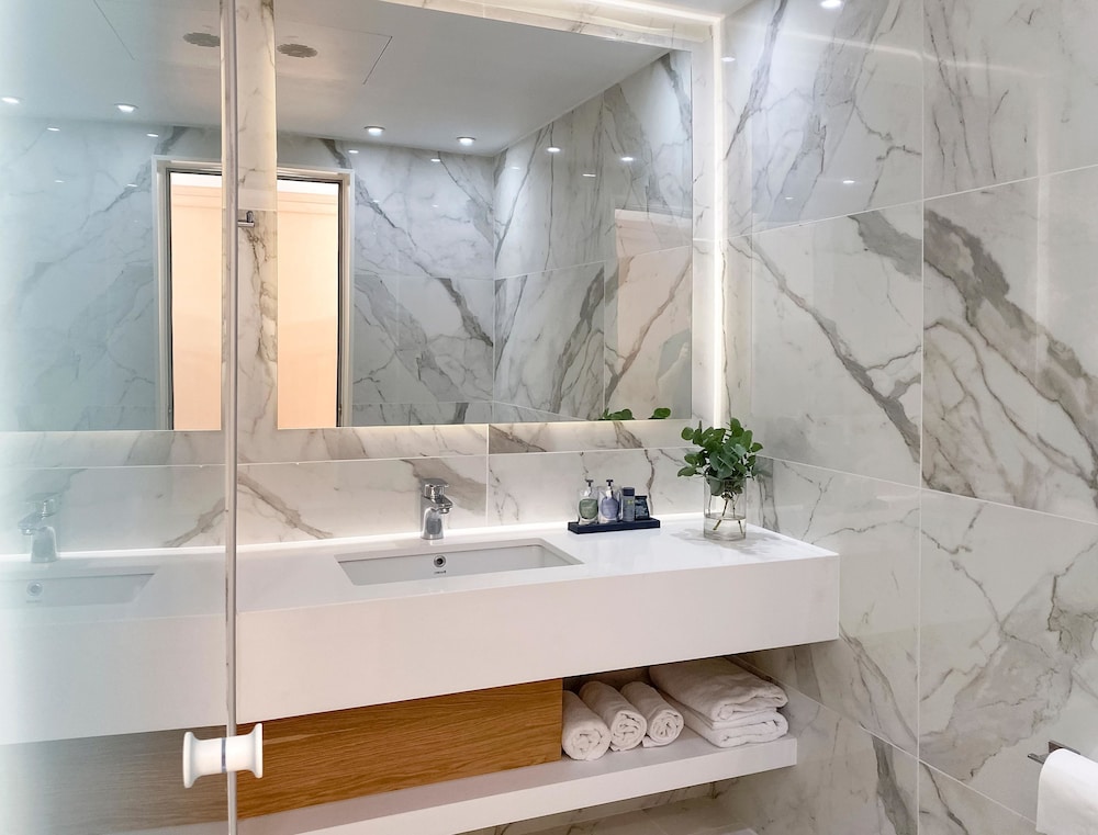 Ajax Hotel — Hotel rooms in Limassol, Limassol Region