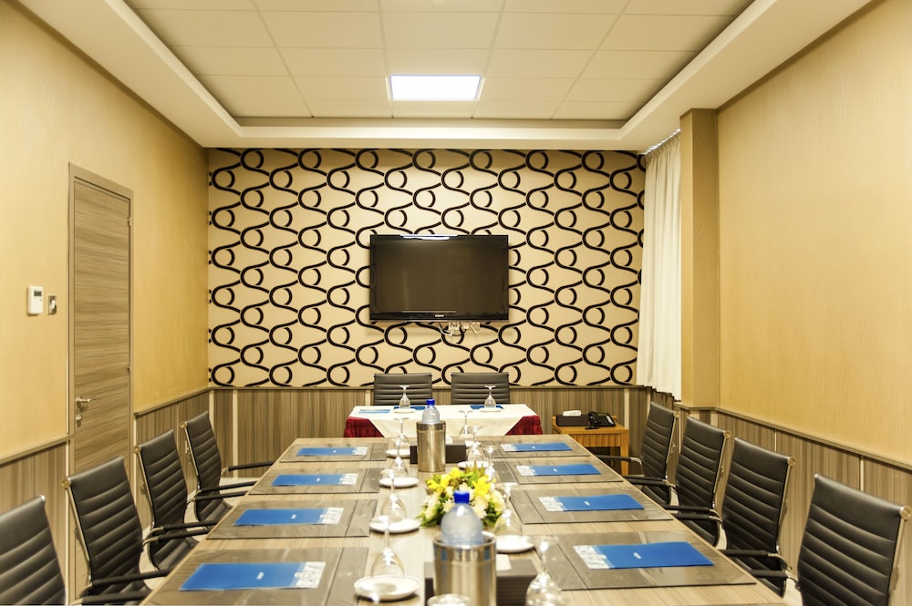 Ajax Hotel — Hotel building in Limassol, Limassol Region