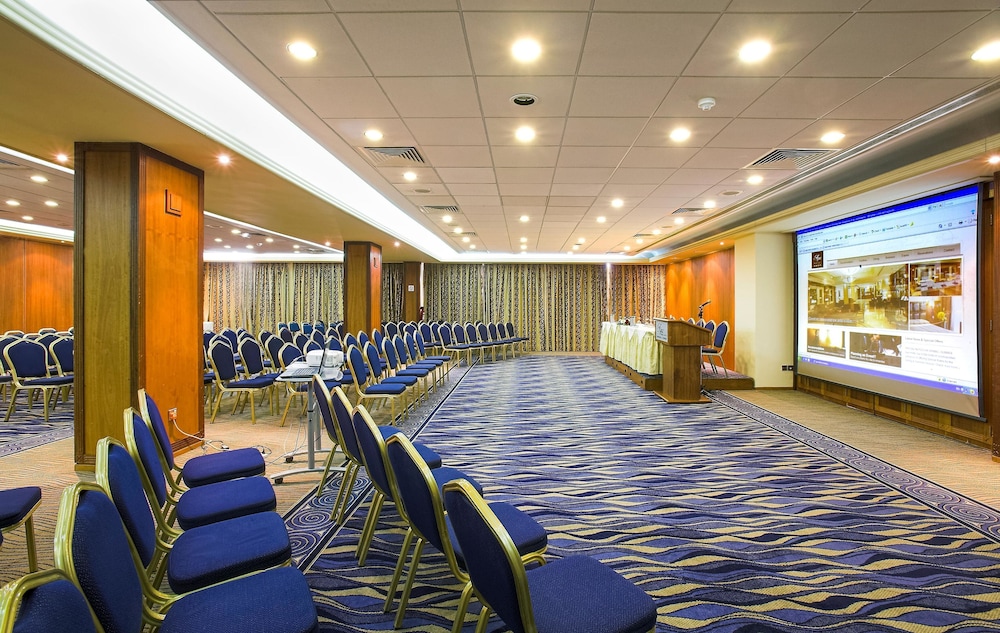 Ajax Hotel — Hotel building in Limassol, Limassol Region