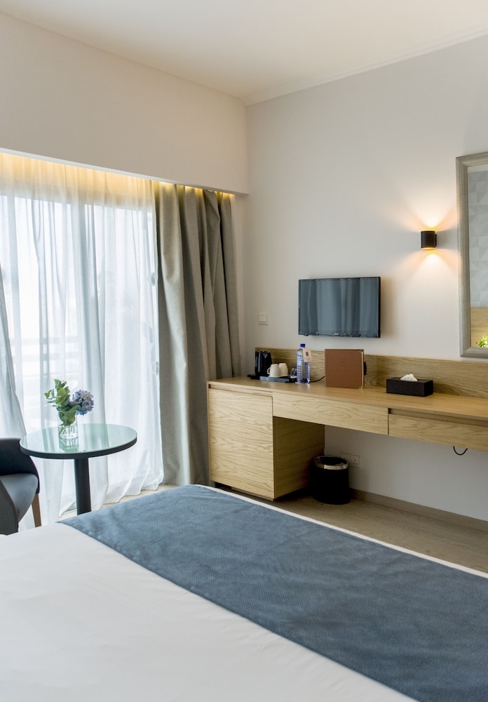 Ajax Hotel — Hotel rooms in Limassol, Limassol Region