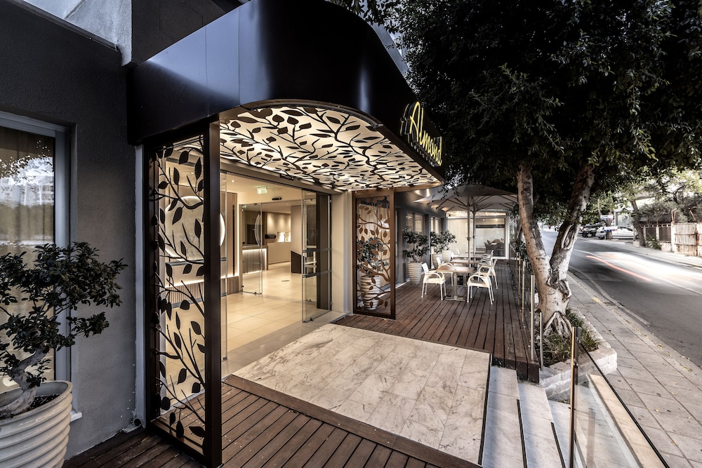 Almond Business Hotel