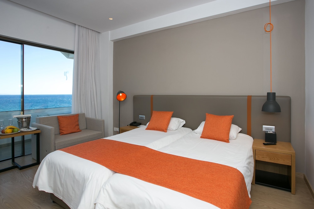 Crystal Springs Beach Hotel — Hotel rooms in Protaras, Famagusta Region