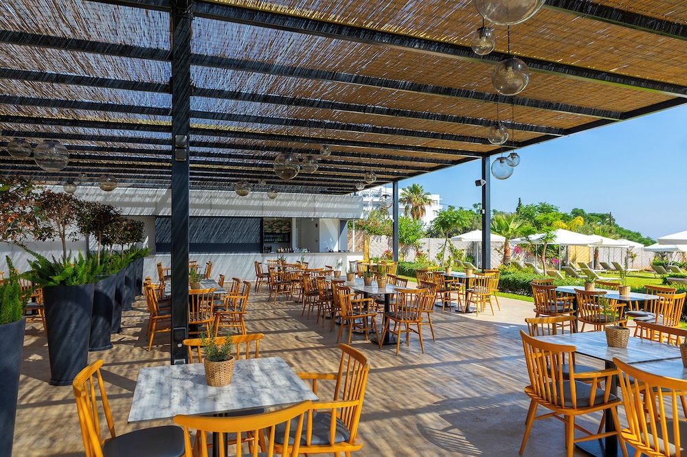 Crystal Springs Beach Hotel — Restaurant & bars in Protaras, Famagusta Region