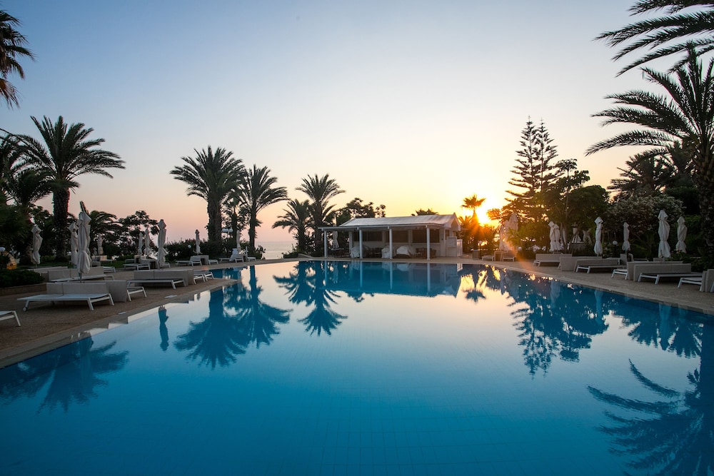 Crystal Springs Beach Hotel — Swimming pool in Protaras, Famagusta Region