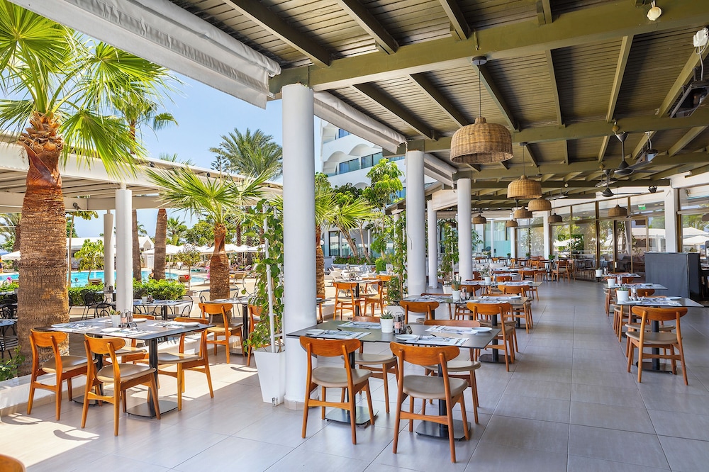 Crystal Springs Beach Hotel — Restaurant & bars in Protaras, Famagusta Region