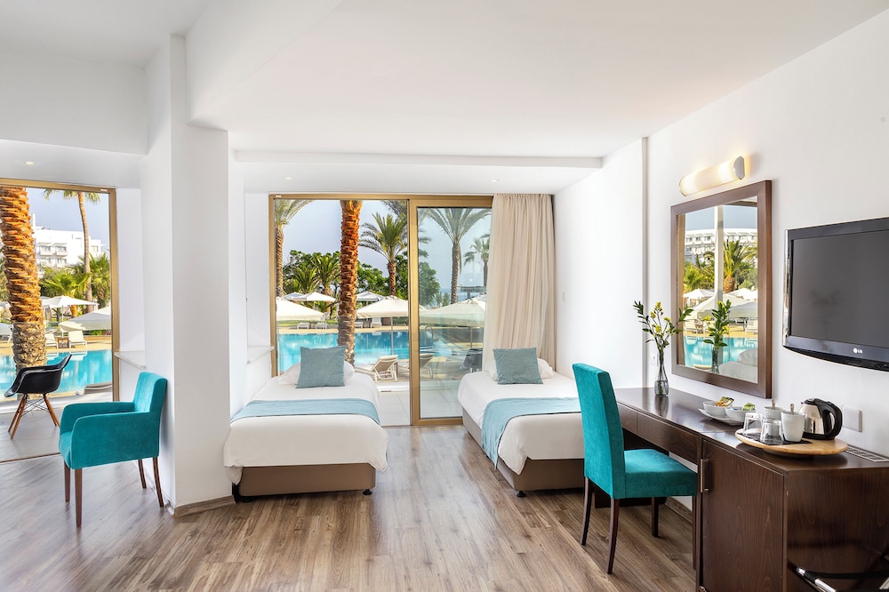 Crystal Springs Beach Hotel — Hotel rooms in Protaras, Famagusta Region