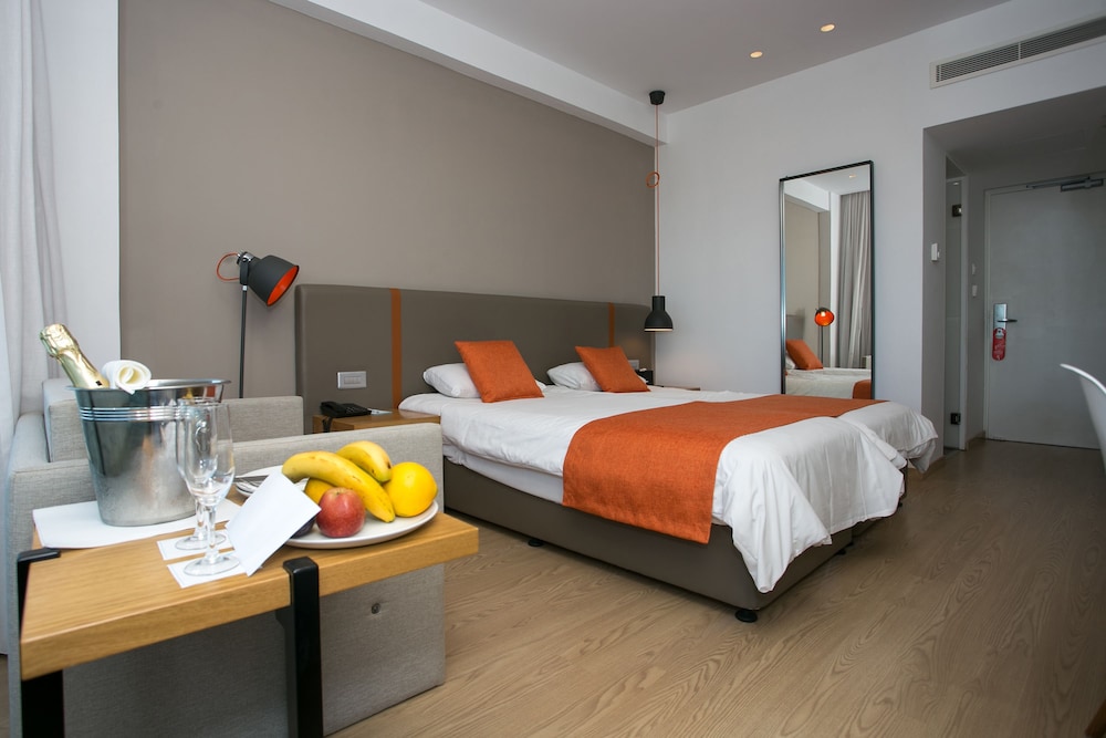 Crystal Springs Beach Hotel — Hotel rooms in Protaras, Famagusta Region