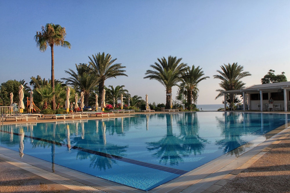 Crystal Springs Beach Hotel — Swimming pool in Protaras, Famagusta Region