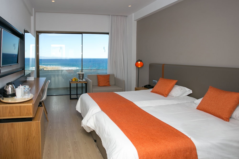 Crystal Springs Beach Hotel — Hotel rooms in Protaras, Famagusta Region