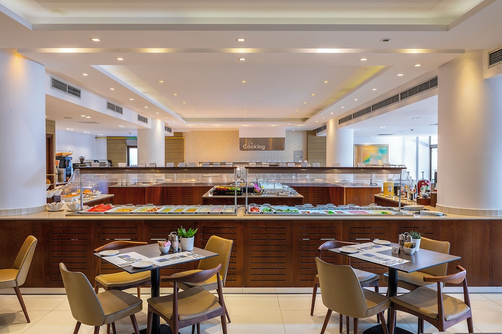 Crystal Springs Beach Hotel — Restaurant & bars in Protaras, Famagusta Region
