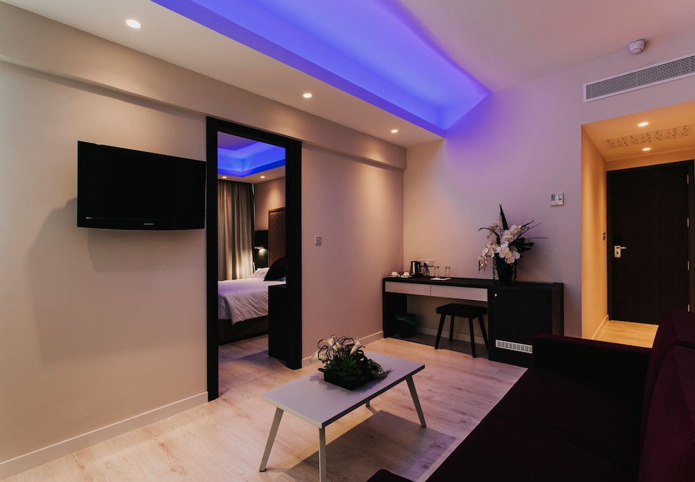 Frangiorgio Hotel — Hotel rooms in Larnaca, Larnaca Region
