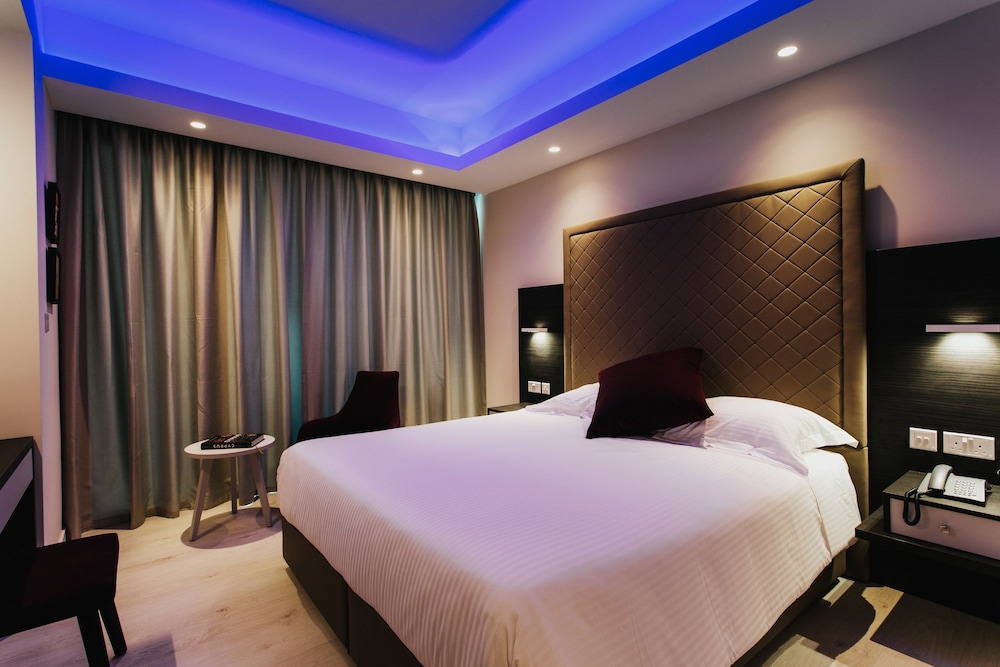 Frangiorgio Hotel — Hotel rooms in Larnaca, Larnaca Region