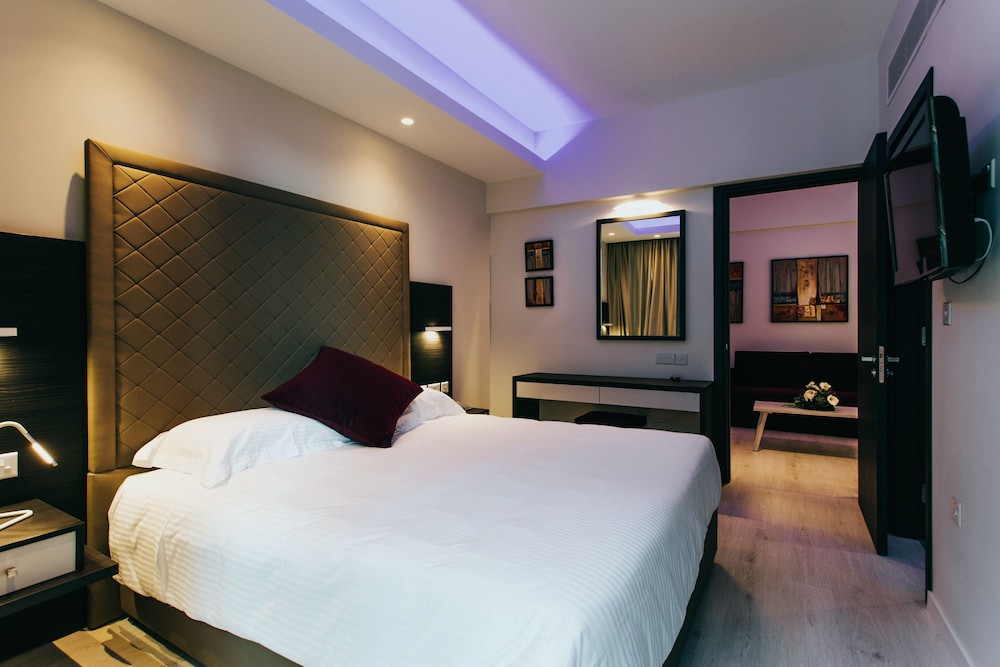 Frangiorgio Hotel — Hotel rooms in Larnaca, Larnaca Region