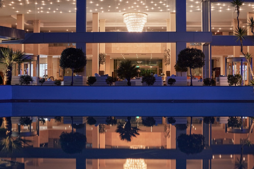 Grecian Park Hotel — Hotel building in Protaras, Famagusta Region
