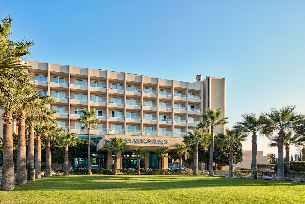 Grecian Park Hotel — Hotel building in Protaras, Famagusta Region