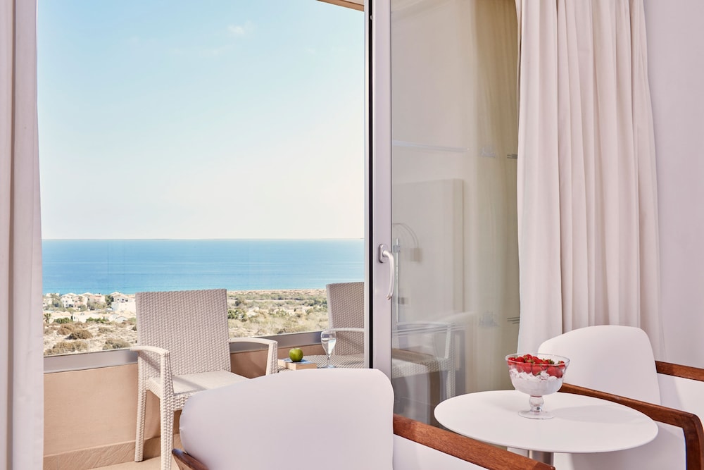 Grecian Park Hotel — Hotel rooms in Protaras, Famagusta Region