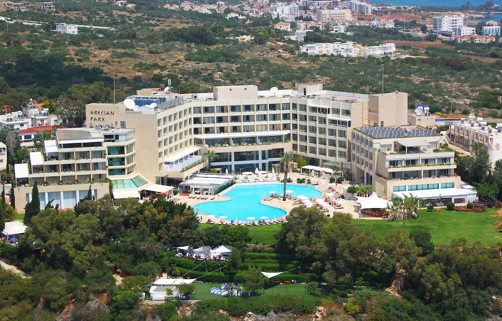 Grecian Park Hotel — Hotel building in Protaras, Famagusta Region