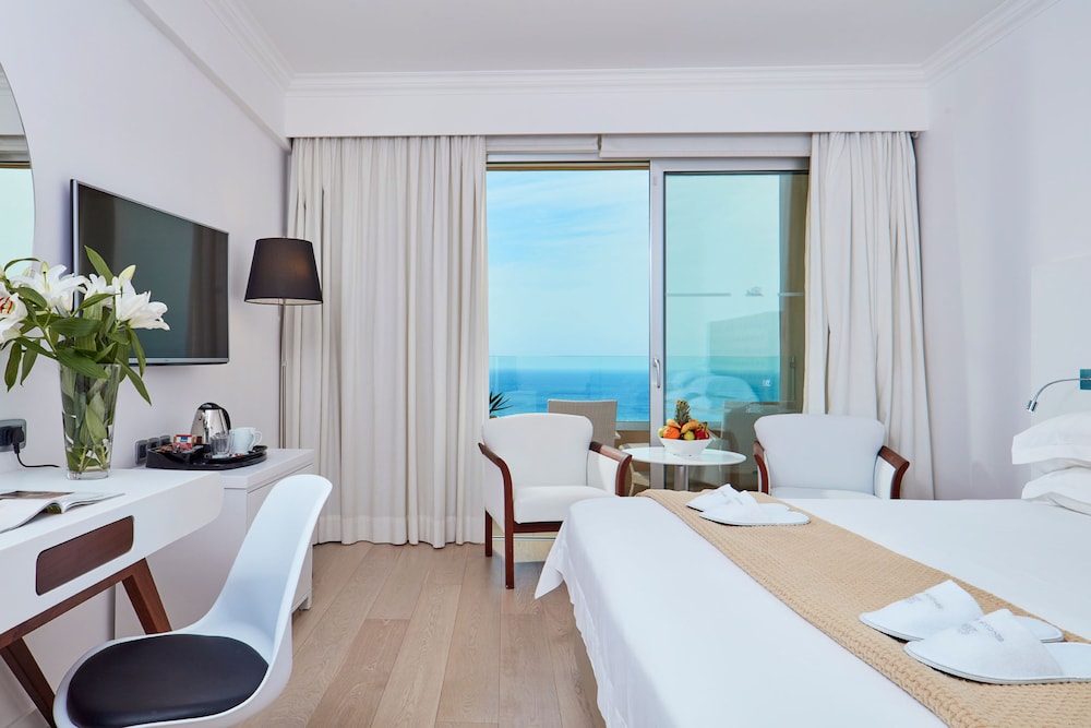 Grecian Park Hotel — Hotel rooms in Protaras, Famagusta Region